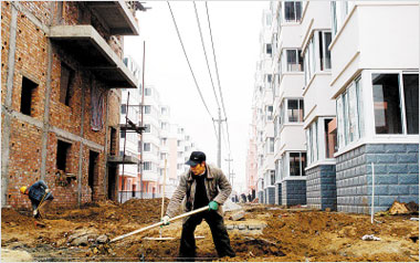 国务院要求全部停建停售小产权房